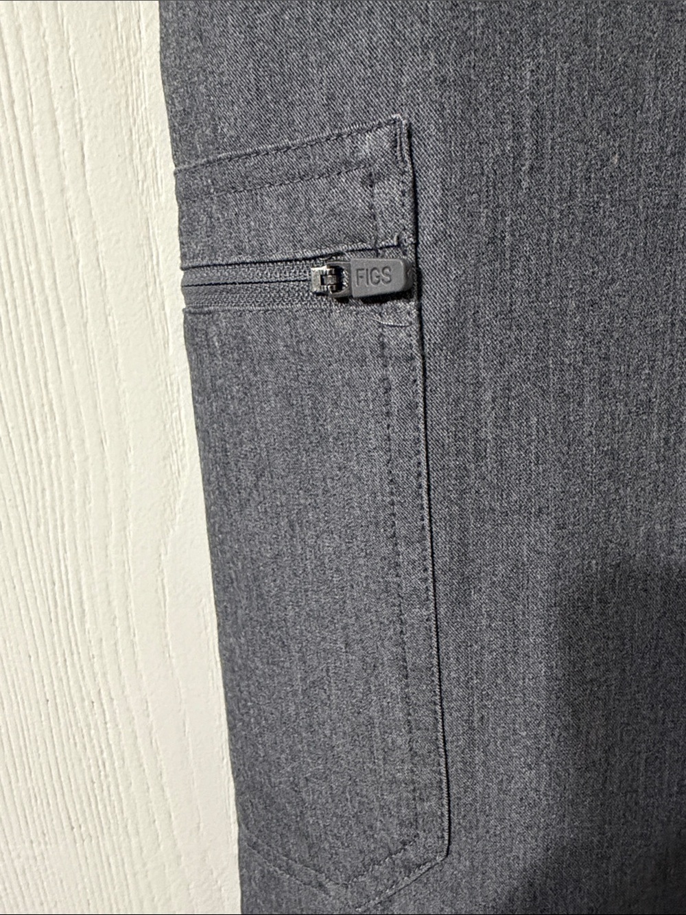 NWOT Figs Yola Skinny Slim Technical Collection Graphite Teal Scrub Pants Small - Picture 8 of 13